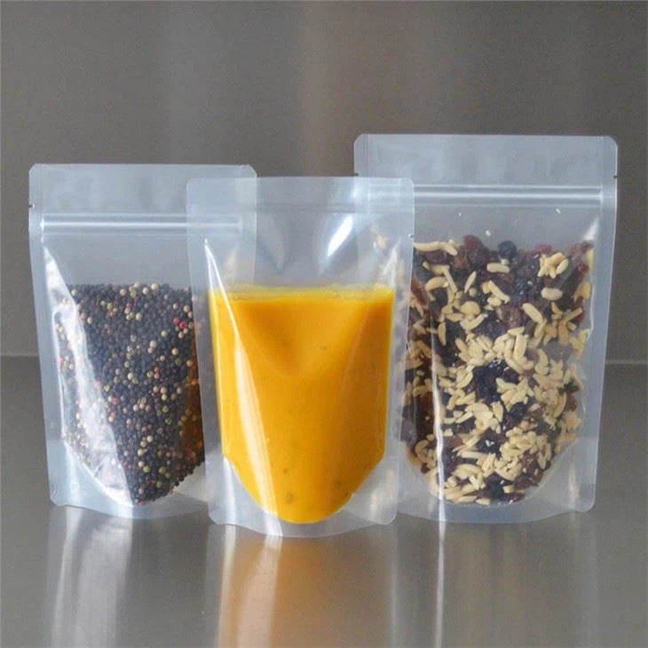 TRANSPARENT ZIPPER POUCHES